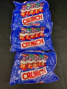 lot 4 image: Set of 3 Minis Crunch Chocolate Bags - Milk Chocolate with Crispy Rice