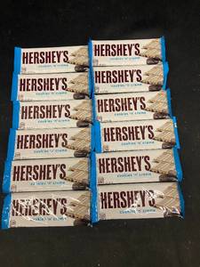 lot 15 image: FF - Lot of 12 Hersheys Cookies n Creme Chocolate Bars - 1.55oz Each