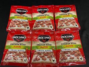 lot 16 image: GG - Set of 6 Jack Links Jalapeno Chicken Bites (Best by 02212025)