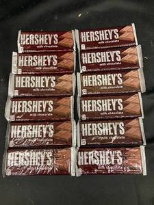 lot 25 image: OO - Set of 12 Hersheys Milk Chocolate Bars - 1.55 oz Each
