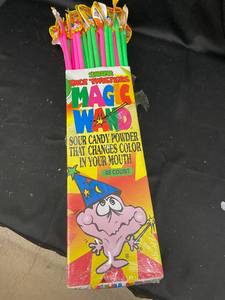 lot 48 image: UnLa - Bulk Box of 48 Magic Wand Sour Candy Straws - Color Changing Candy