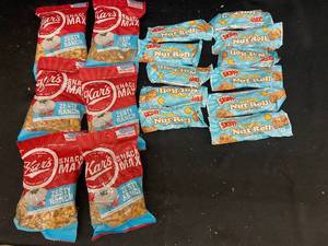 lot 85 image: S - Set of 7 Skippy Salted Nut Rolls and 6 Kars Zesty Ranch Snack Mix