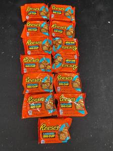 lot 98 image: U - Lot of 11 Reeses Caramel Big Cups - 1.4 oz each