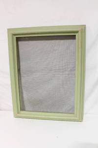 lot 4 image: Vintage Green Framed Screen with Distressed Finish