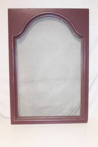 lot 6 image: Vintage Decorative Screen Frame with Arched Top