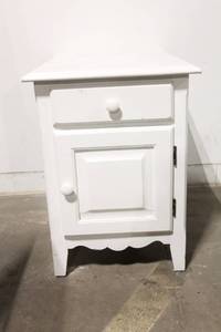 lot 20 image: Vintage White Nightstand with Drawer and Cabinet