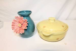 lot 31 image: Vintage Teal Vase with Flower Accent and Yellow Bake Oven Dish