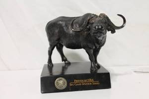 lot A-37 image: Cape Buffalo Statue - Friends of NRA Big Game Sponsor Series