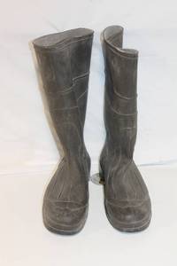 lot 62 image: Northerner Black Rubber Work Boots, Size 11