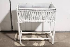 lot 71 image: Vintage White Wicker Planter Stand with Rusted Metal Insert