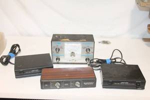 lot 138 image: Vintage ARCHE AudioVideo Wireless Distribution System with RF Power Meters