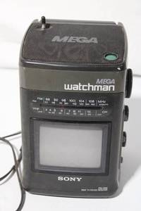 lot 162 image: Sony Mega Watchman Portable TVRadio Model FD-10