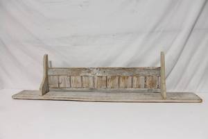 lot 174 image: Rustic Vintage Wooden Shelf