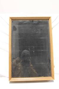 lot A-230 image: Vintage Wooden Display Case with Glass Door for Collectibles
