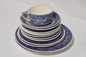 lot 247 image: Vintage Blue and White China Dinnerware Lot - Lot 13 Pieces