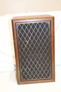 lot 264 image: Vintage Sonics AS-227 3-Way 4-Speaker Sound Cabinet - Midwood Finish