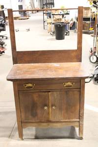 lot 265 image: Vintage Wooden Bedroom Furniture Stand with Drawers and Casters