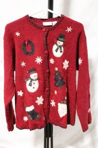 lot 291 image: Croft & Barrow Red Christmas Cardigan Sweater with Snowman and Holiday Decorations