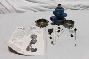 lot 303 image: Used Hydraulic Valve Assembly with Accessories and Instructions