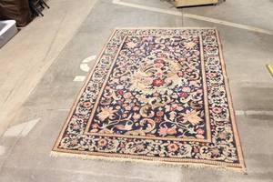 lot 313 image: Elegant Traditional Area Rug in Navy Blue and Beige Floral Design, 5 x 8