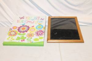 lot 314 image: Set of 2 Decorative Wall Art Pieces - Floral Canvas and Wood Frame