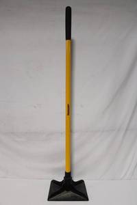lot 335 image: Yardworks 10x10 Inch Steel Paving Tool with Yellow Handle