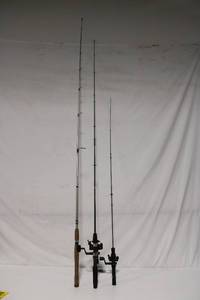 lot 341 image: Set of 3 Fishing Rods with Reels