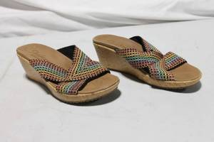 lot 349 image: Skechers Womens Wedge Sandals Size 7M with Luxe Foam