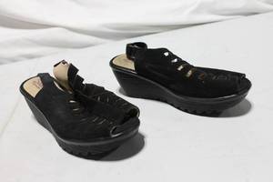 lot 350 image: Skechers Womens Black Suede Wedge Sandals Size 7.5