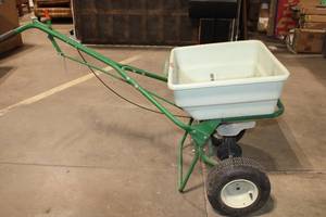 lot 377 image: PrizeLawn Bigfoot Broadcast Spreader - Garden and Lawn Equipment