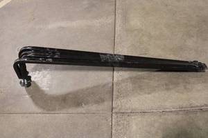 lot 380 image: Metal Adjustable Support Brace with Rubber Feet