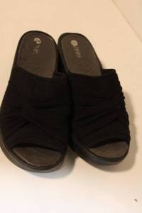lot 383 image: Pair of Zzees Womens Black Wedge Slide Sandals