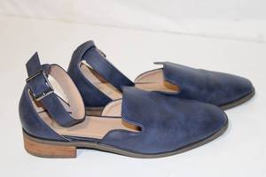 lot 394 image: Size 7 Blue Faux Leather Flat Shoes with Ankle Strap