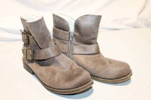 lot 402 image: Gently Used Gray Ankle Boots with Double Buckle Design