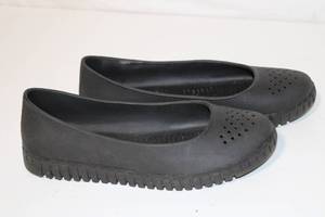 lot 415 image: Pair of Skechers Foamies Slip-On Shoes Size 7