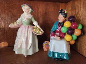 lot 28 image: Royal Doulton Figurines
