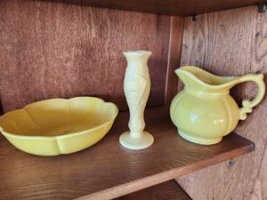 lot 31 image: McCoy 3pc. Lot