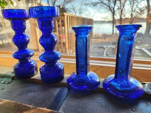 lot 32 image: Cobalt Blue CandlesticksVases