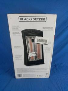 lot 233 image: Black BLACKDECKER Infrared Quartz Tower Heater