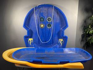 lot 47 image: Set of 3 Sleds 1Blue Toddler Sled and Yellow and Blue One-Person Sleds