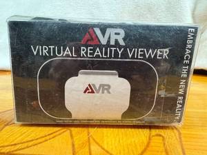 lot 69 image: VR Virtual Reality Viewer Compatible with Smartphones