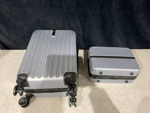 lot 376 image: 2PCS JunYeShi Adult Trolley Box-20 Large Capacity with Small Carry On Luggage Bag
