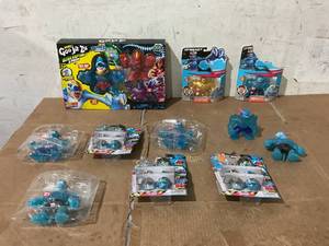 lot 229 image: LOT OF 11 Mr. Beast Lab Heroes of Goo Jit Zu