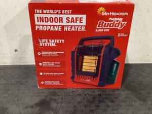 lot 625 image: Mr. Heater Portable Buddy 9,000 BTU Propane Radiant Space Heater