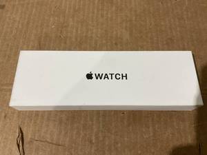 lot 24 image: Apple Watch SE (2nd Gen) GPS 40mm Smartwatch with Starlight Aluminium Case MXEF3LLA