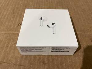 lot 37 image: Apple AirPods (3rd Generation)