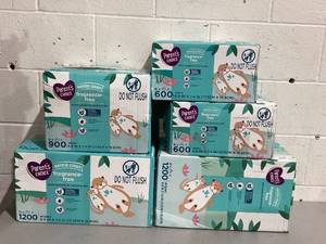 lot 519 image: LOT OF 5 Parents Choice Wipes