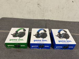 lot 178 image: LOT OF 3 Game Onn. Gaming Headset