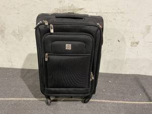 lot 187 image: Protg Arendale 20 Expandable Spinner Rolling Carry-on Luggage