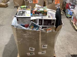 lot 913 image: Wholesale Pallet of Assorted Miscellaneous Items